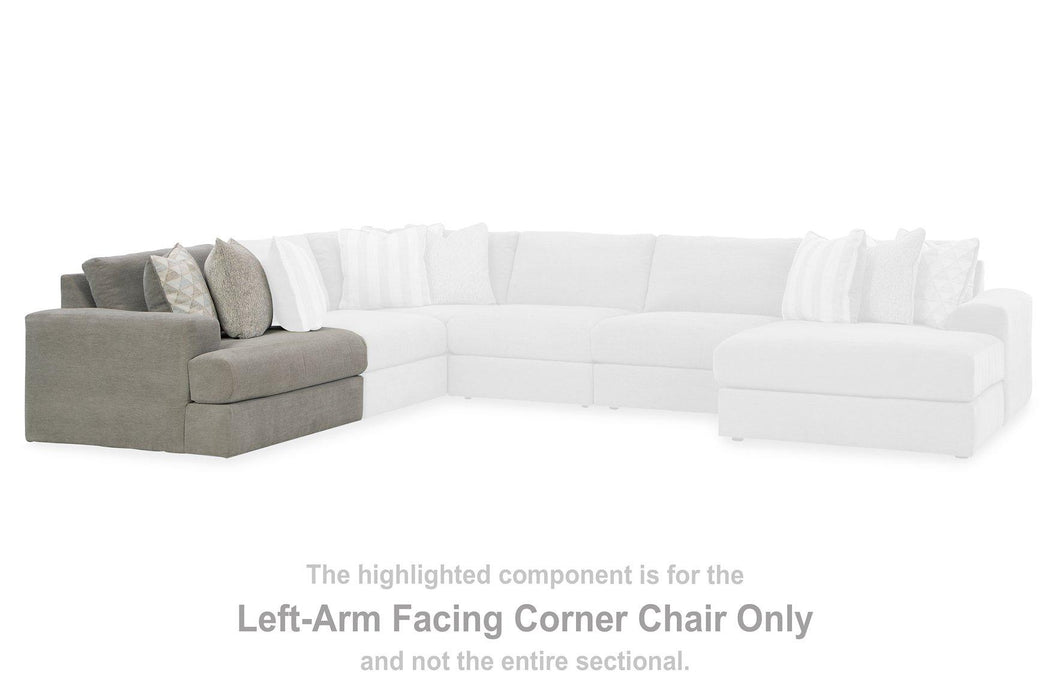 Avaliyah Sectional with Chaise