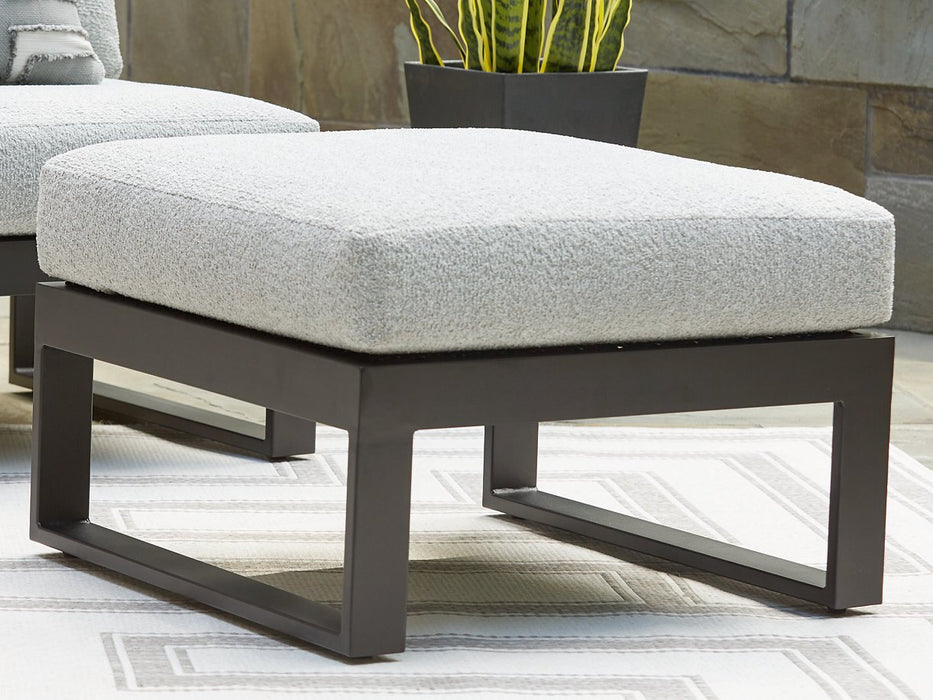 Beachloft Outdoor Ottoman with Cushion